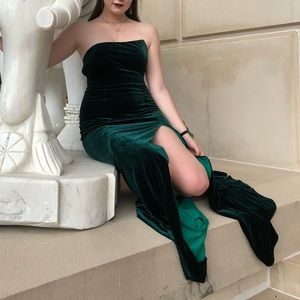 Luxurious Forest Green Velvet Formal Dress